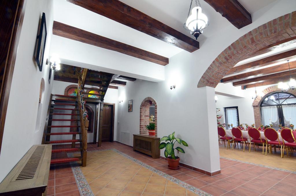 Отель Casa Stefania Телмачу Экстерьер фото